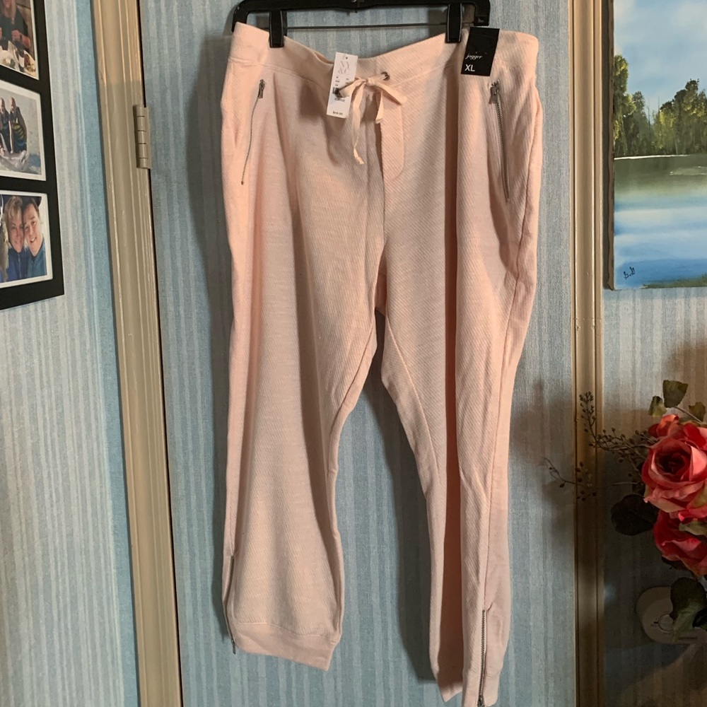 NY&C Peach Joggers - NWT